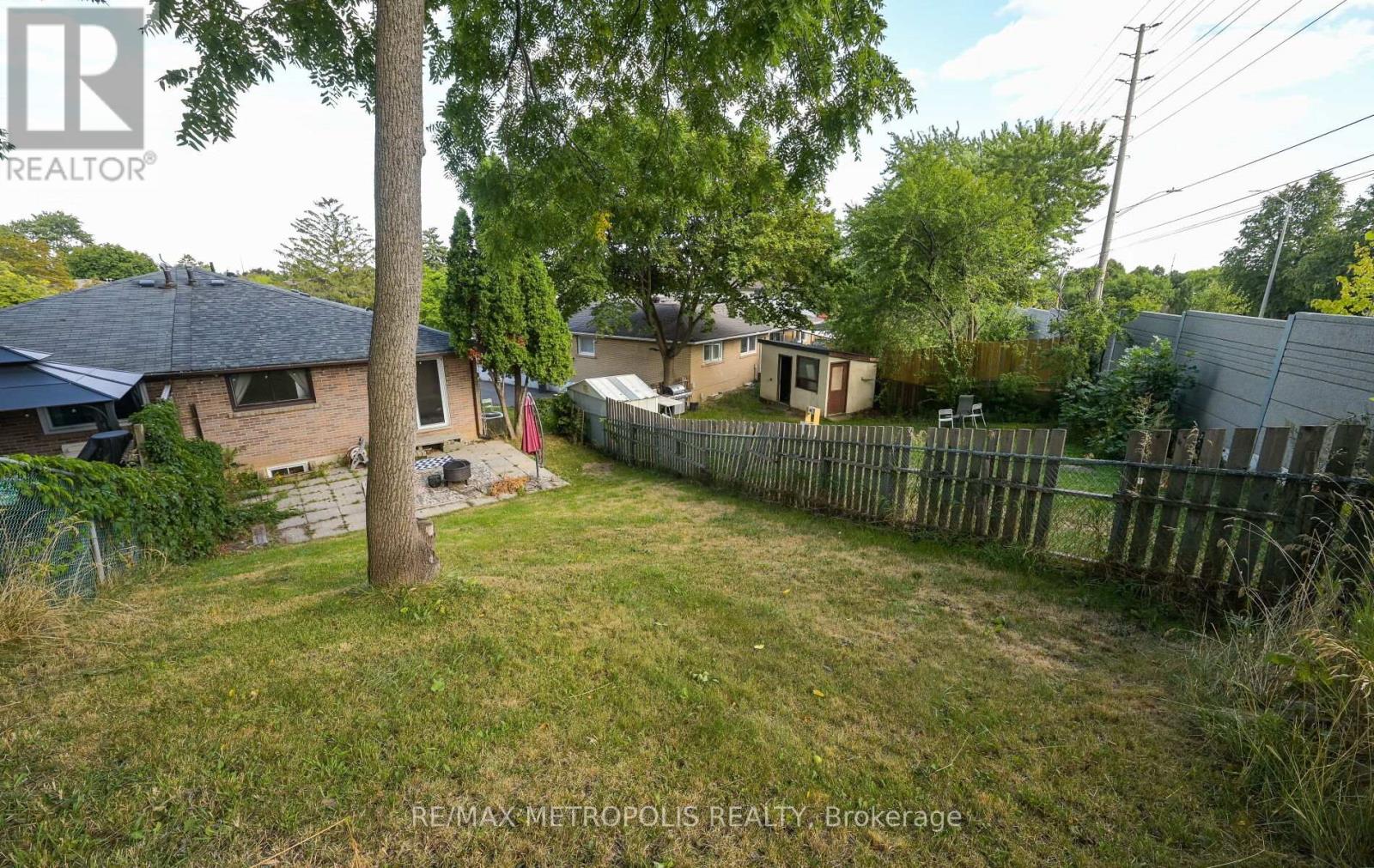 Photo 45 of Main 2699 Sherhill Drive, Mississauga ON