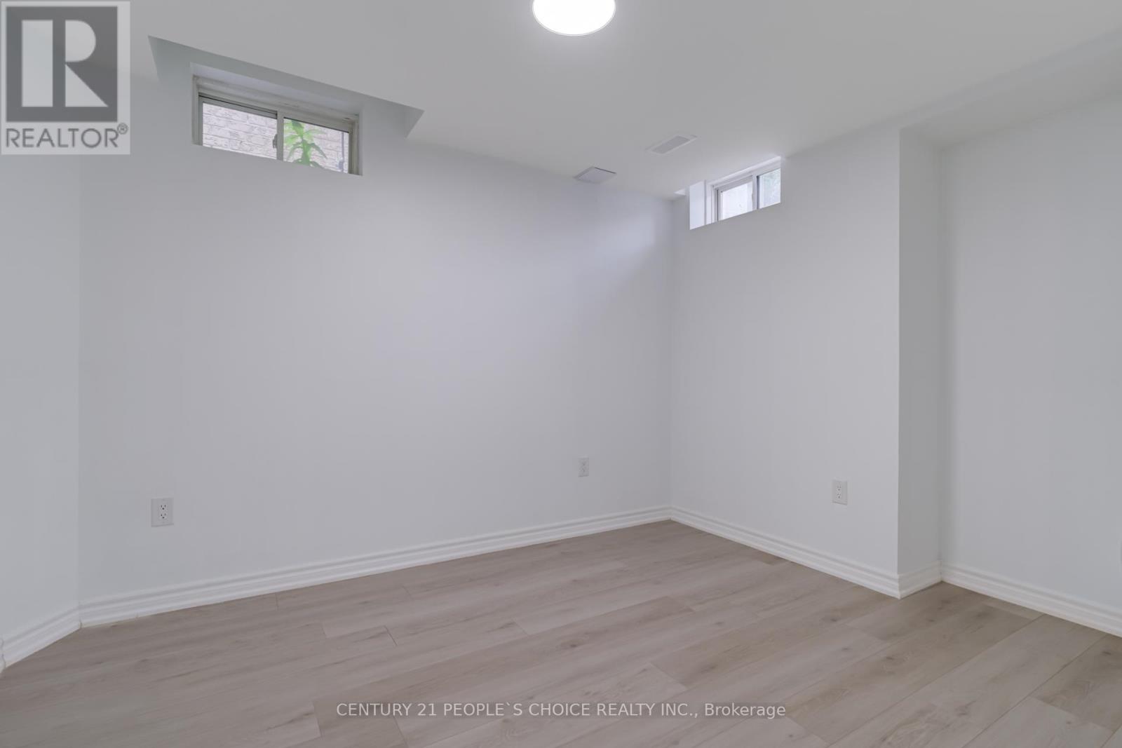 Photo 13 of Basement 25 Drummondville Drive, Brampton ON