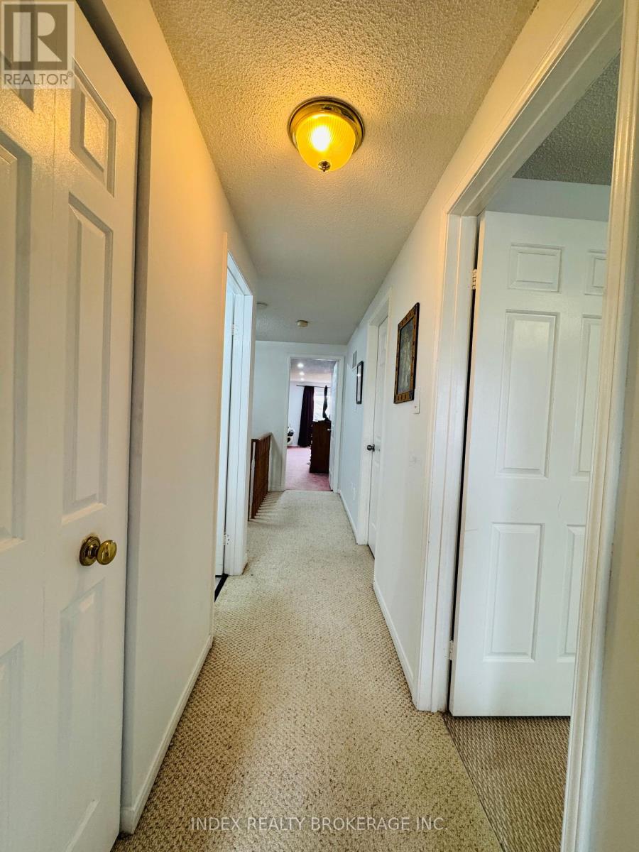 Photo 30 of 56 Bridekirk Place, Brampton ON