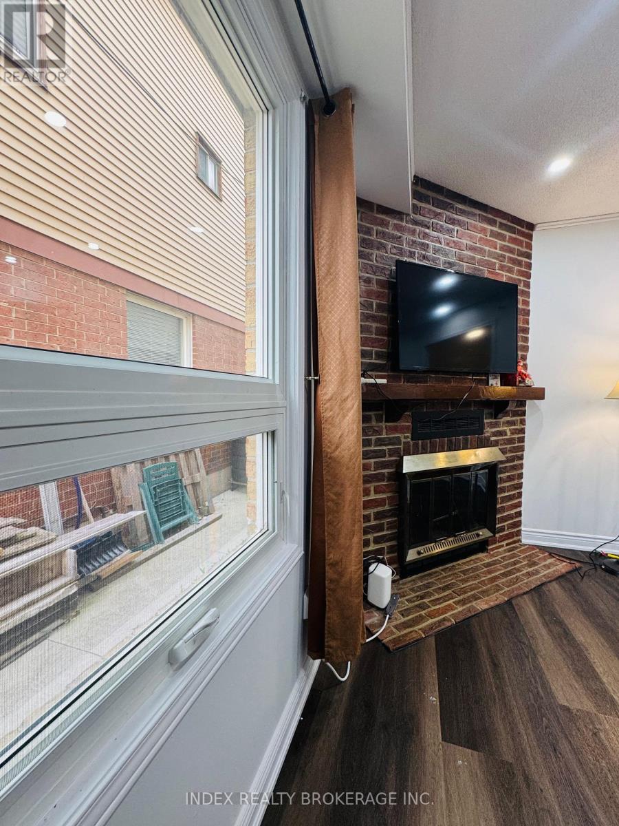 Photo 36 of 56 Bridekirk Place, Brampton ON