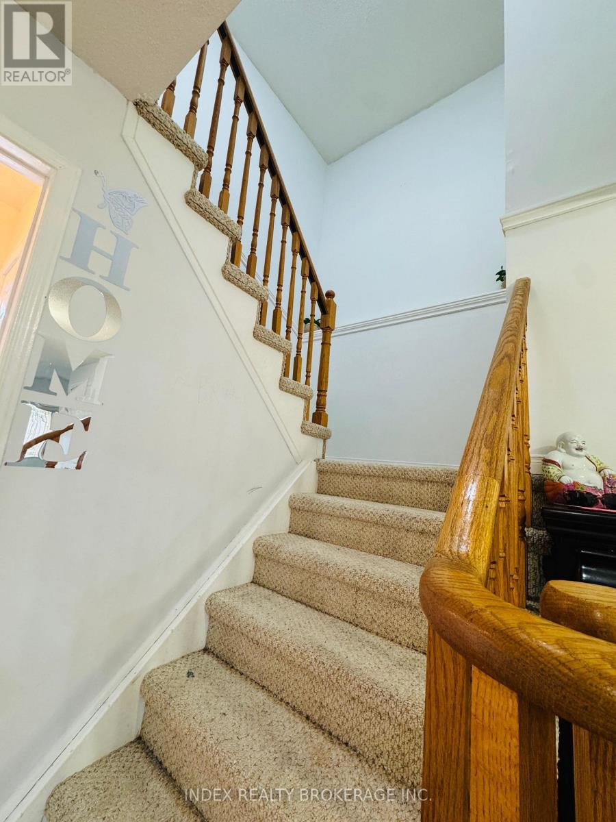 Photo 38 of 56 Bridekirk Place, Brampton ON