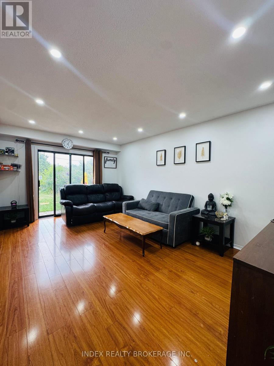 Photo 41 of 56 Bridekirk Place, Brampton ON