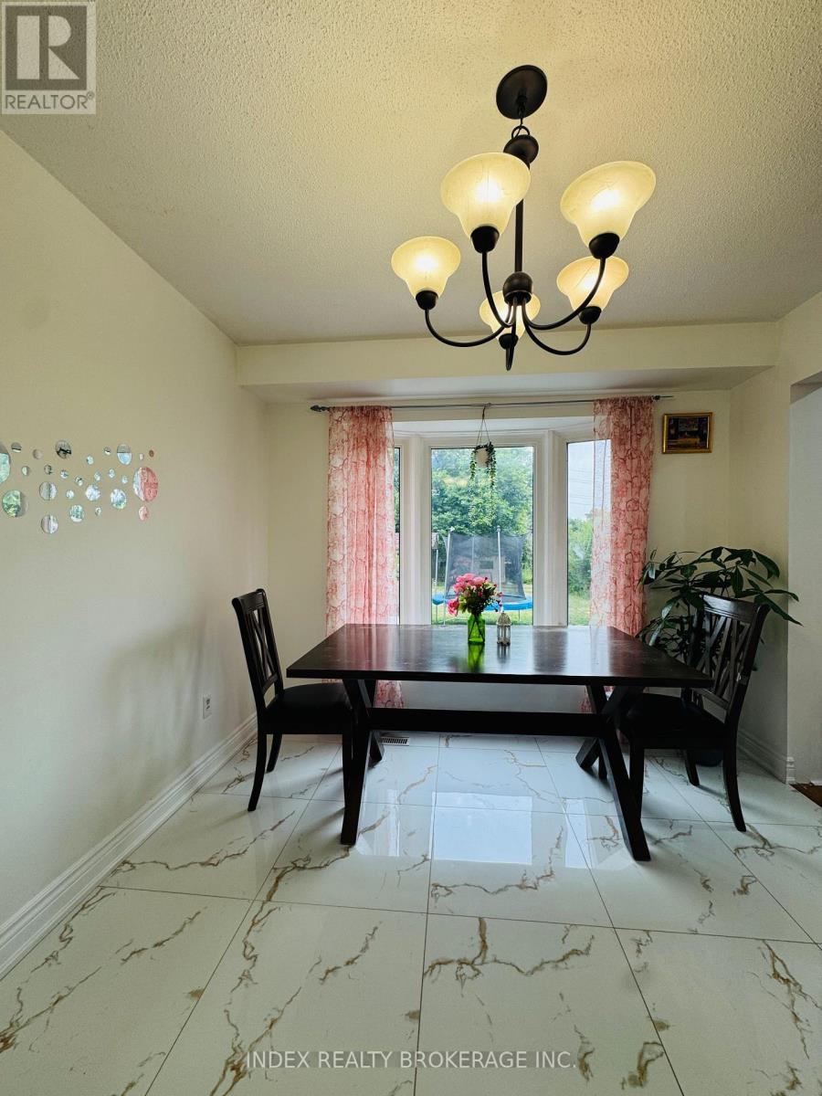 Photo 45 of 56 Bridekirk Place, Brampton ON