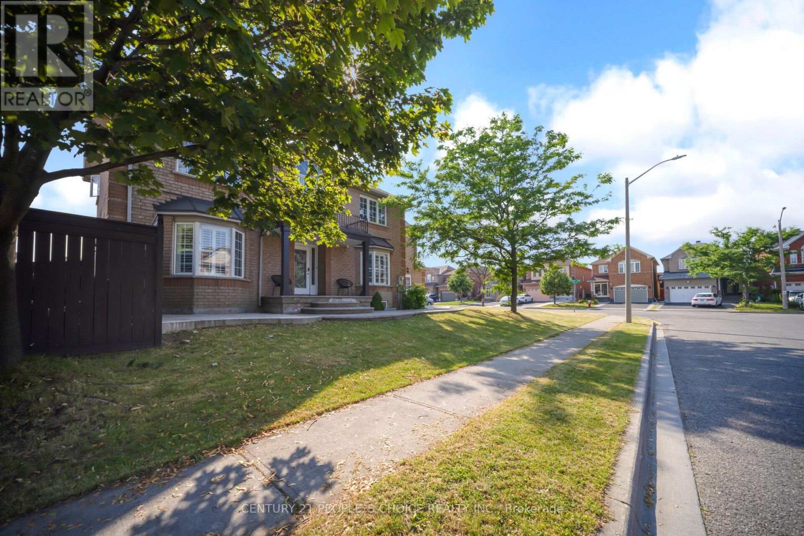 Photo 2 of Upper 2 Checkerberry Crescent, Brampton ON