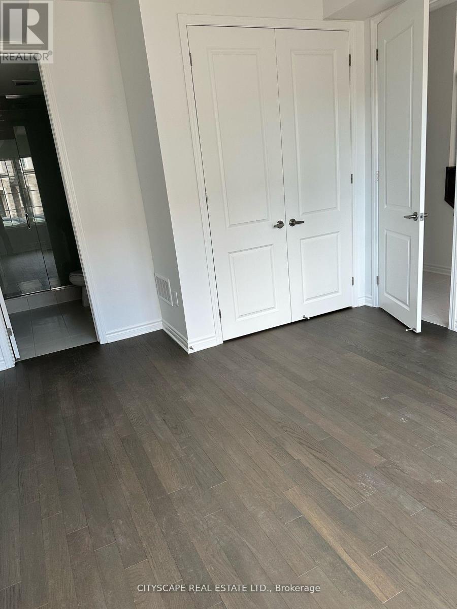 Photo 5 of 3108 William Cutmore Boulevard, Oakville ON