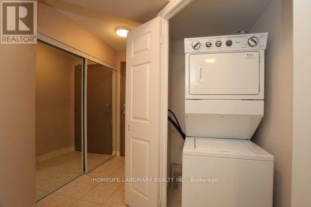 Photo 6 of 409 2325 Central Park Drive, Oakville ON