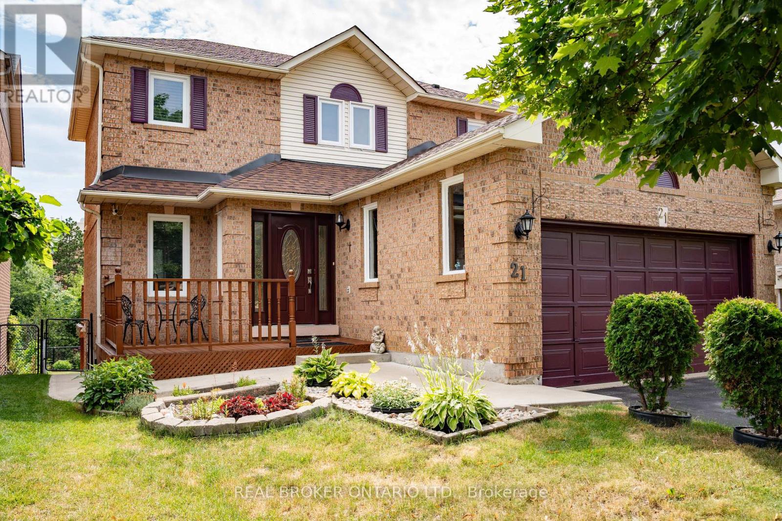 Photo 1 of 21 Vivians Crescent, Brampton ON