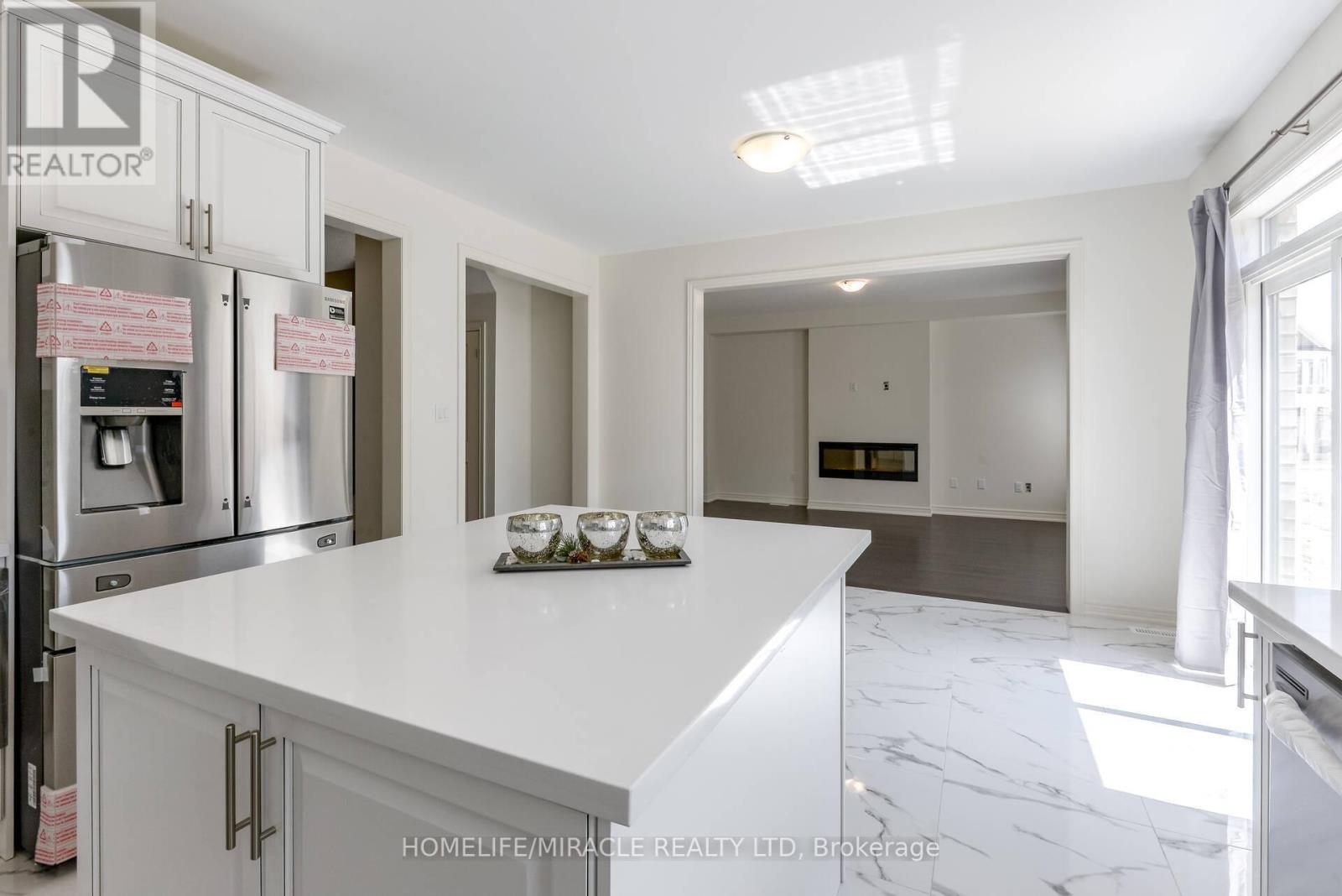 Photo 15 of 21 Ezra Crescent, Brampton ON