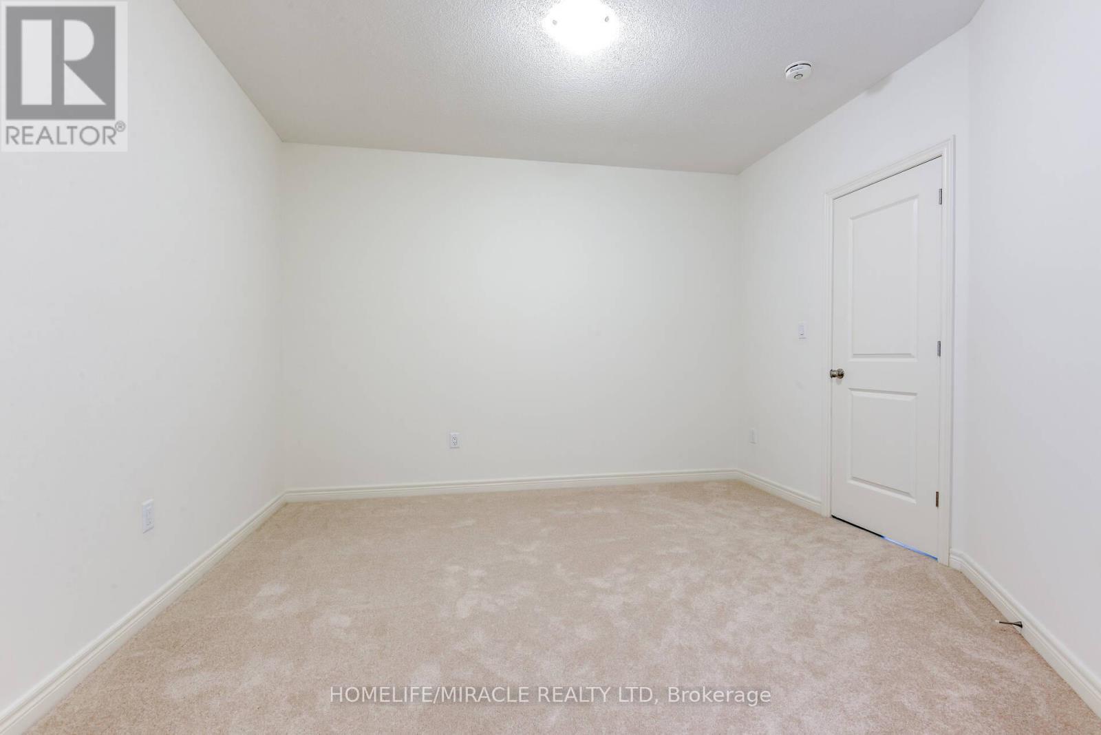 Photo 25 of 21 Ezra Crescent, Brampton ON