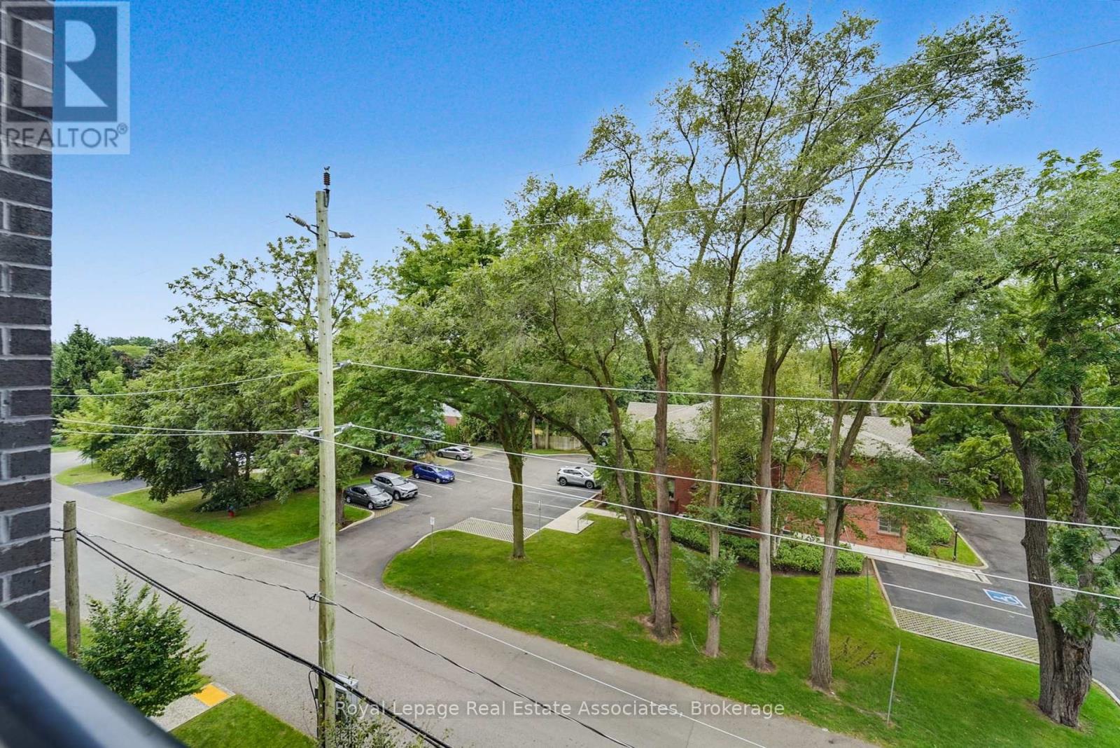 Photo 24 of 409 320 Plains Road E, Burlington ON
