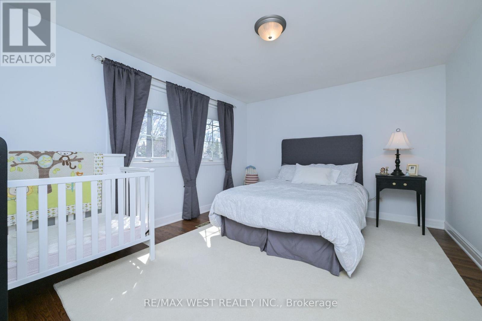 Photo 23 of 24 Cedarwood Crescent, King ON