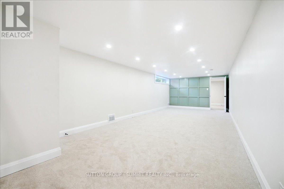 Photo 26 of 25 Elgin Street, Hamilton ON