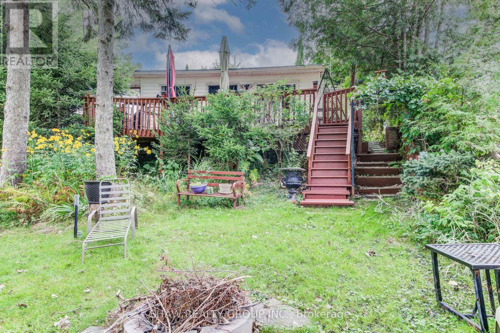 Photo 24 of 691 Oak Crescent, Centre Wellington ON