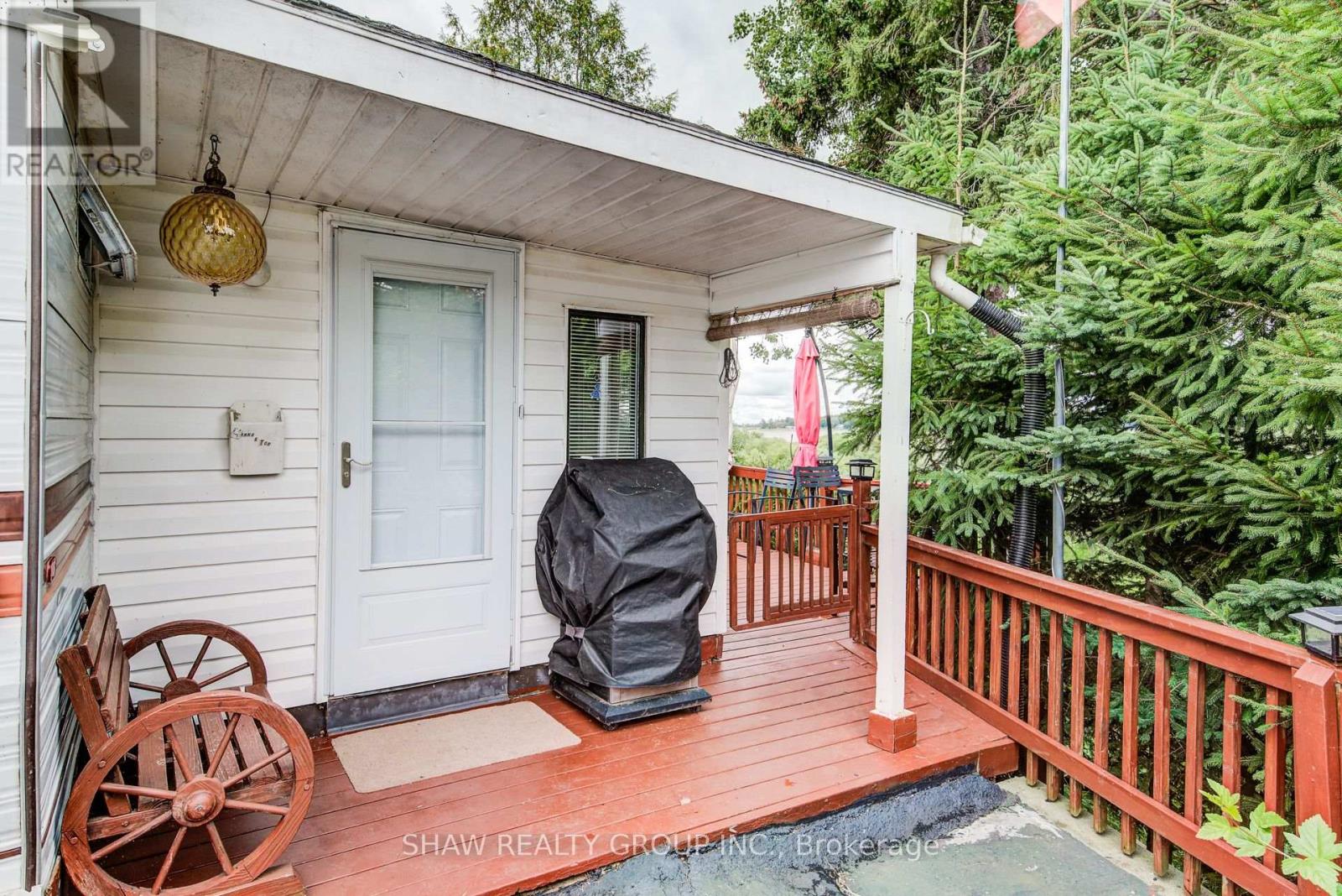 Photo 3 of 691 Oak Crescent, Centre Wellington ON
