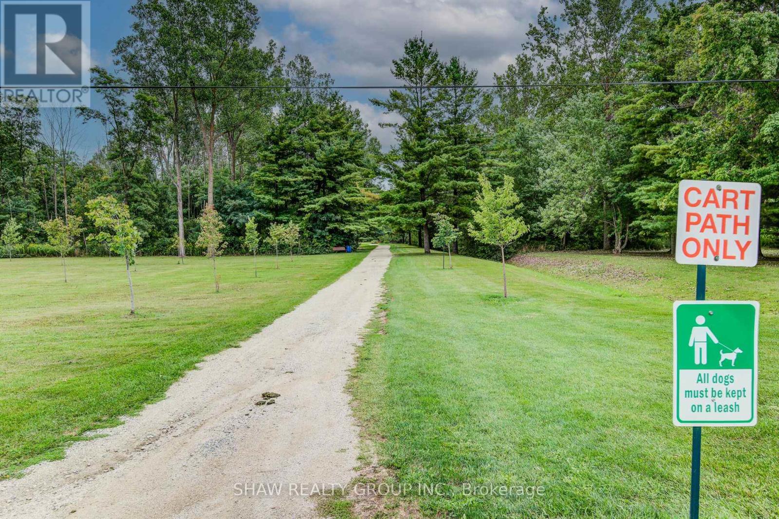 Photo 37 of 691 Oak Crescent, Centre Wellington ON