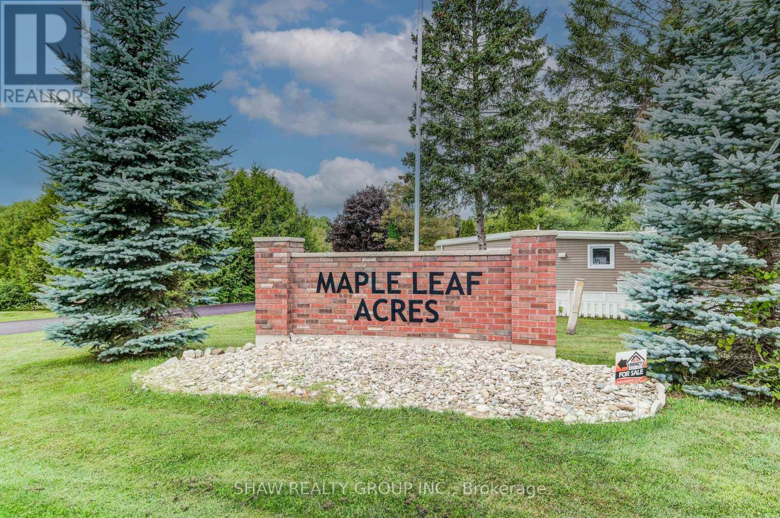Photo 38 of 691 Oak Crescent, Centre Wellington ON