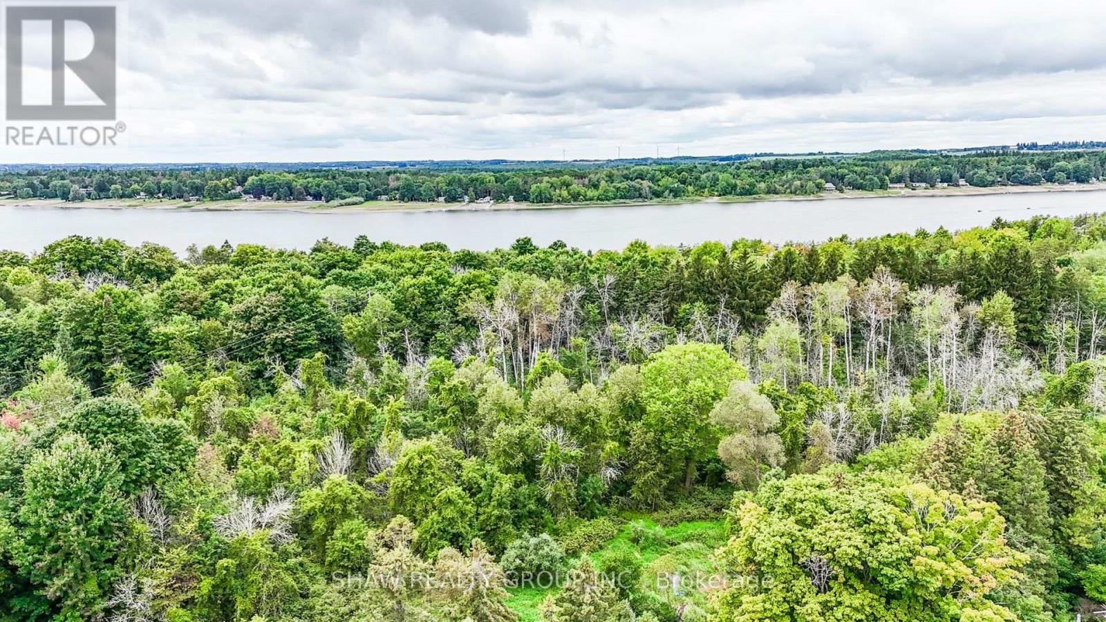 691 OAK CRESCENT - 43