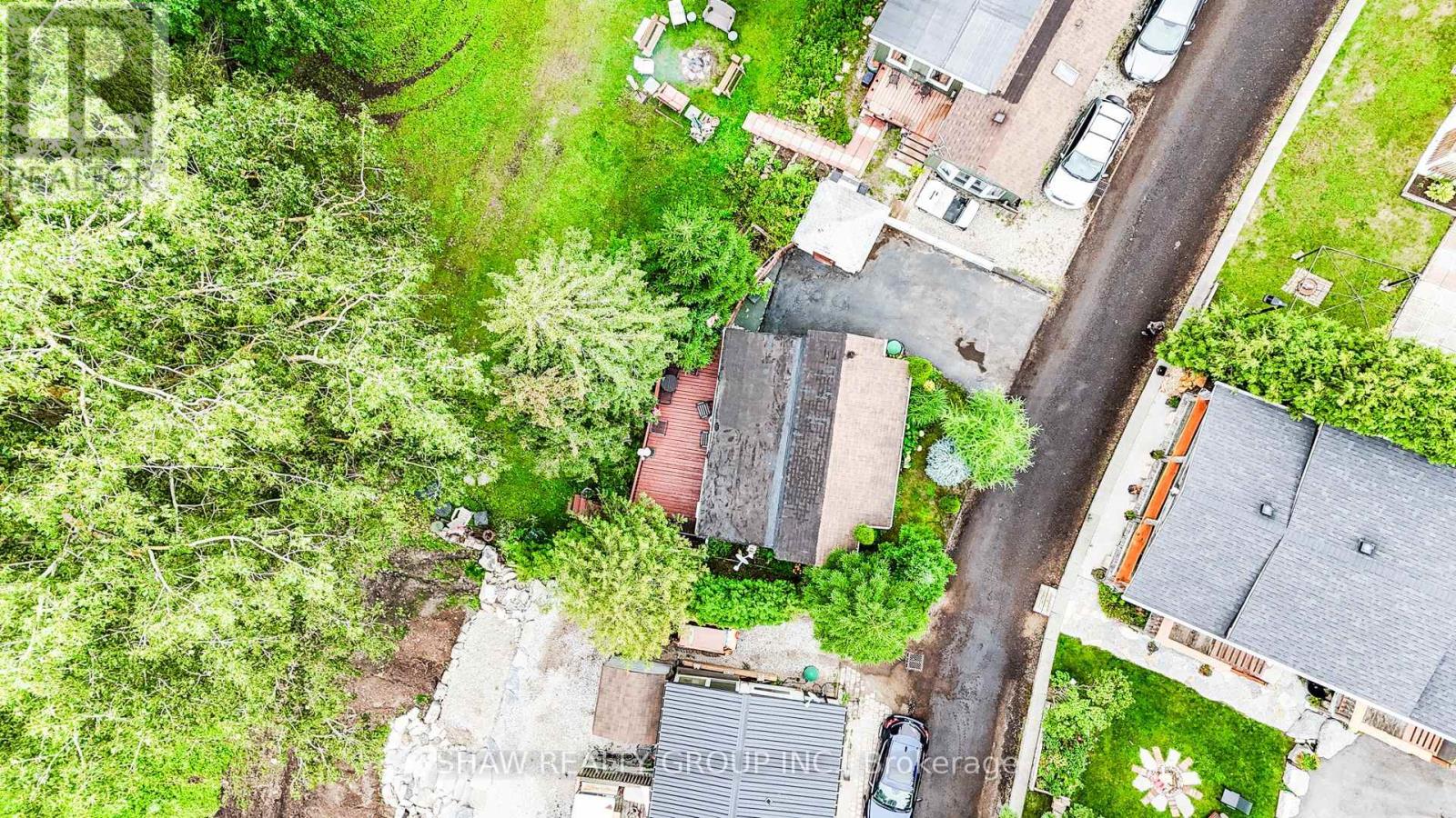 Photo 47 of 691 Oak Crescent, Centre Wellington ON