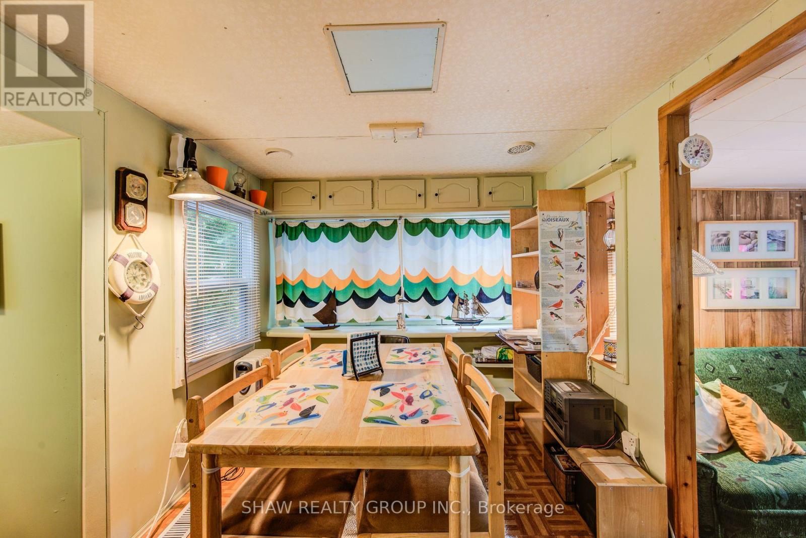 691 OAK CRESCENT - 9