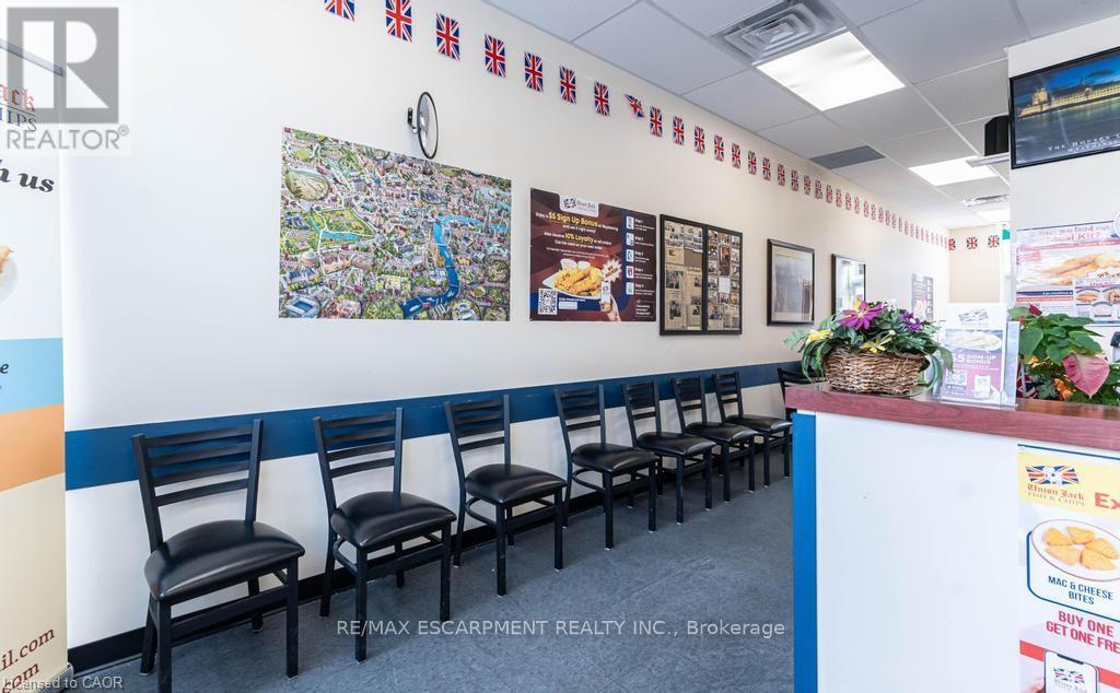 Photo 25 of 2 70 Livingston Avenue, Grimsby ON