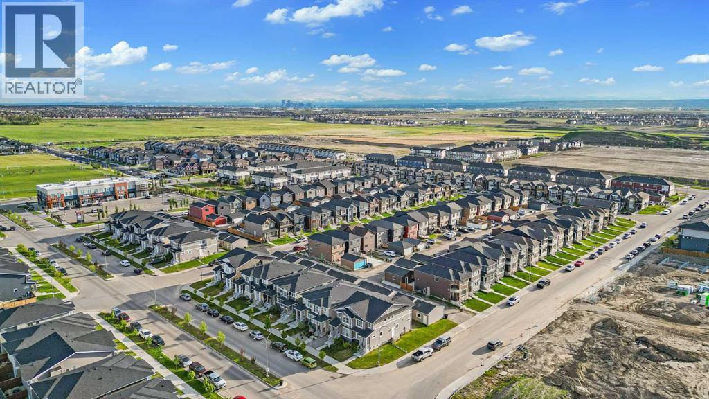 Photo 22 of 220 20 Saddlestone Drive Ne, Calgary AB