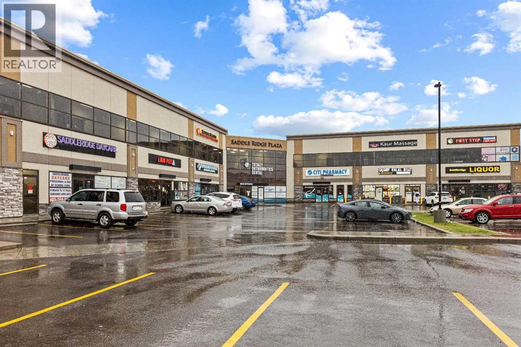 Photo 4 of 220 20 Saddlestone Drive Ne, Calgary AB