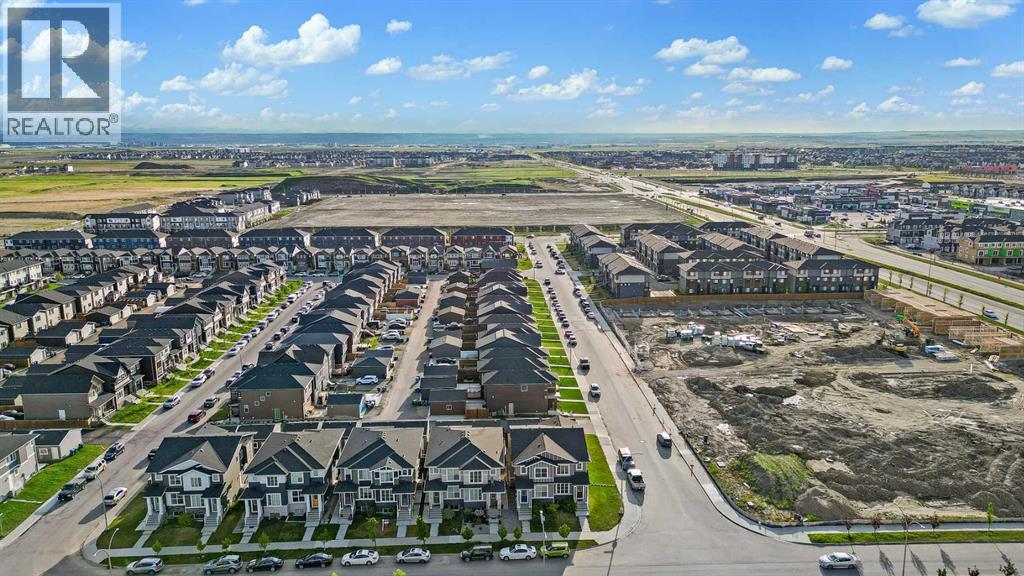 Photo 23 of 220 20 Saddlestone Drive Ne, Calgary AB