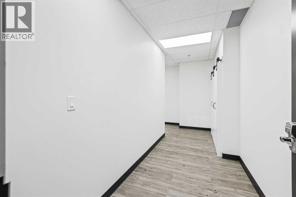 Photo 9 of 220 20 Saddlestone Drive Ne, Calgary AB
