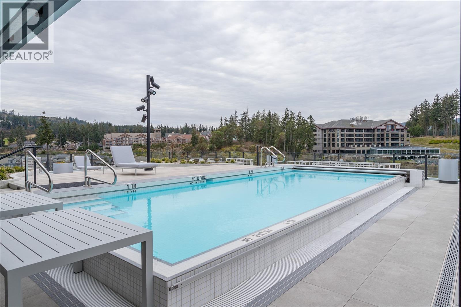 915 2000 Hannington Road, Langford