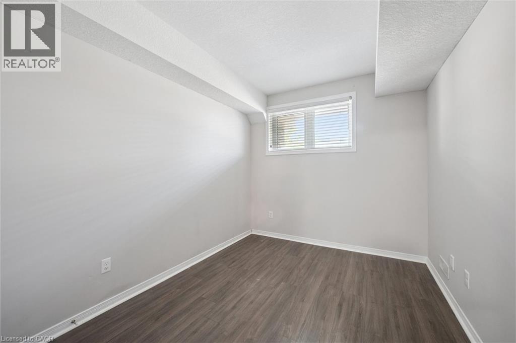 Photo 15 of 236 Rachel Crescent Unit G, Kitchener ON