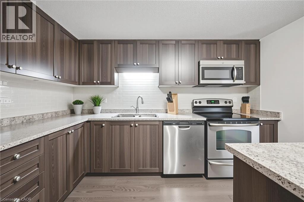 Photo 8 of 236 Rachel Crescent Unit G, Kitchener ON