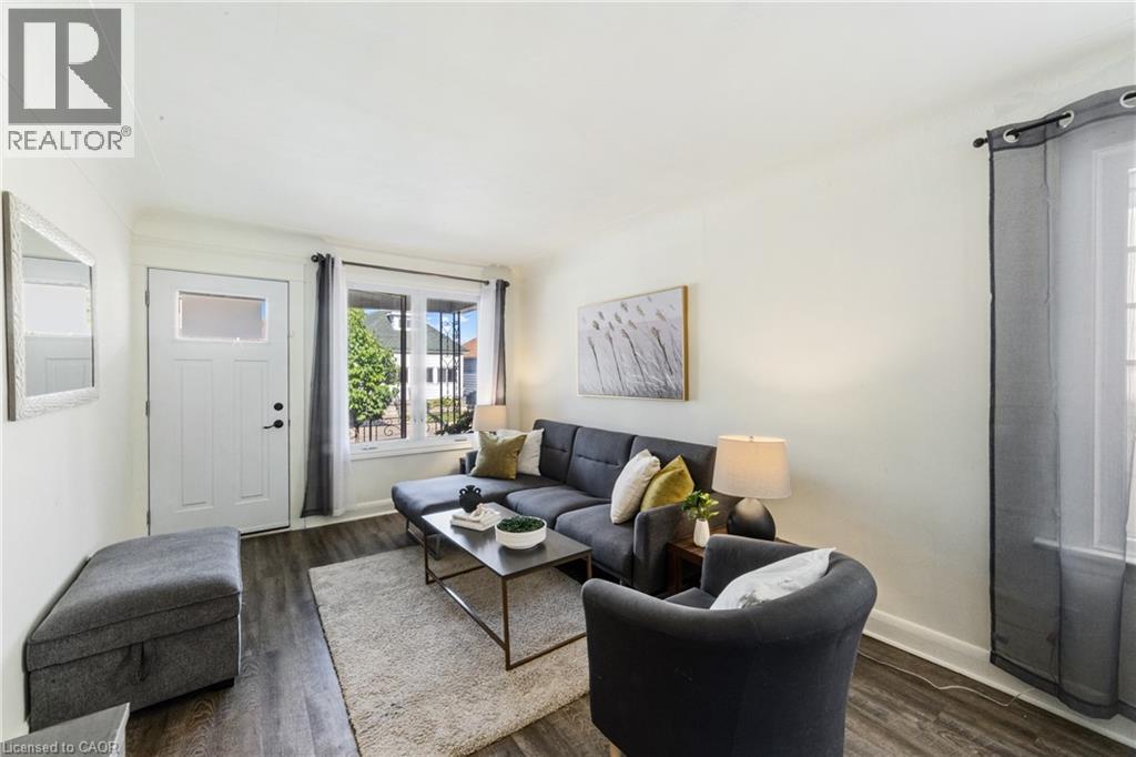Photo 3 of 22 Houghton Avenue N, Hamilton ON