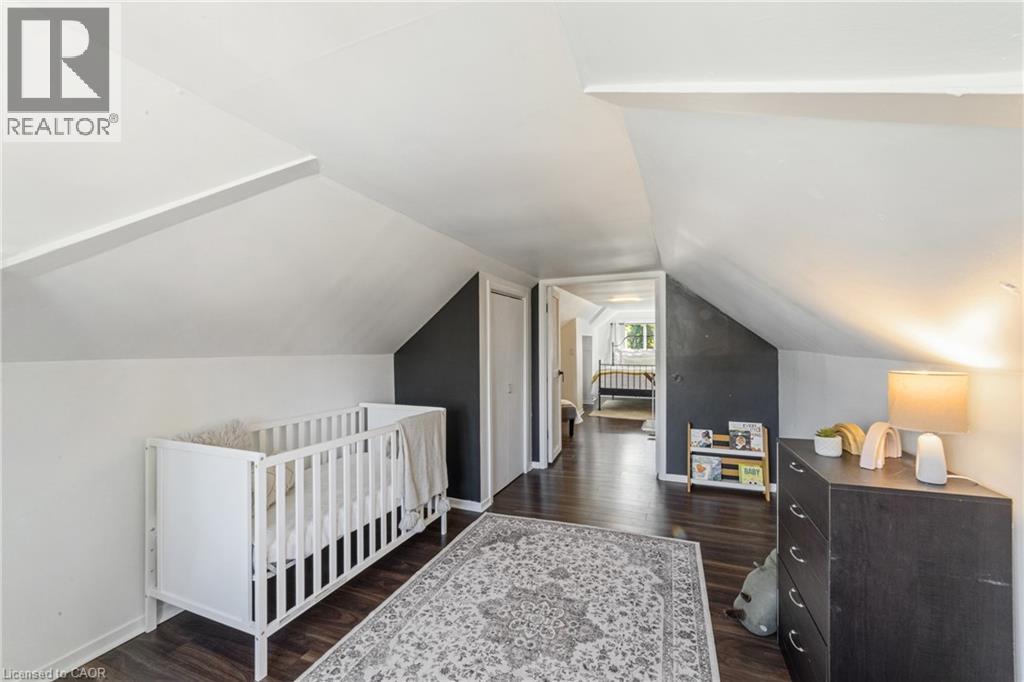 Photo 15 of 22 Houghton Avenue N, Hamilton ON