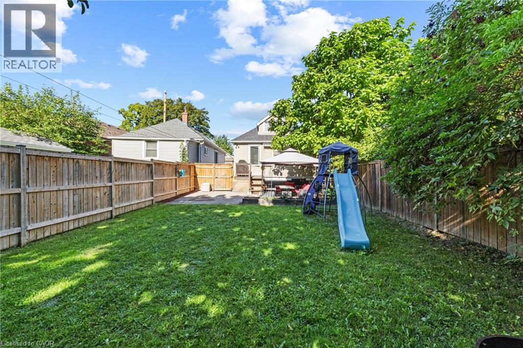 Photo 21 of 22 Houghton Avenue N, Hamilton ON