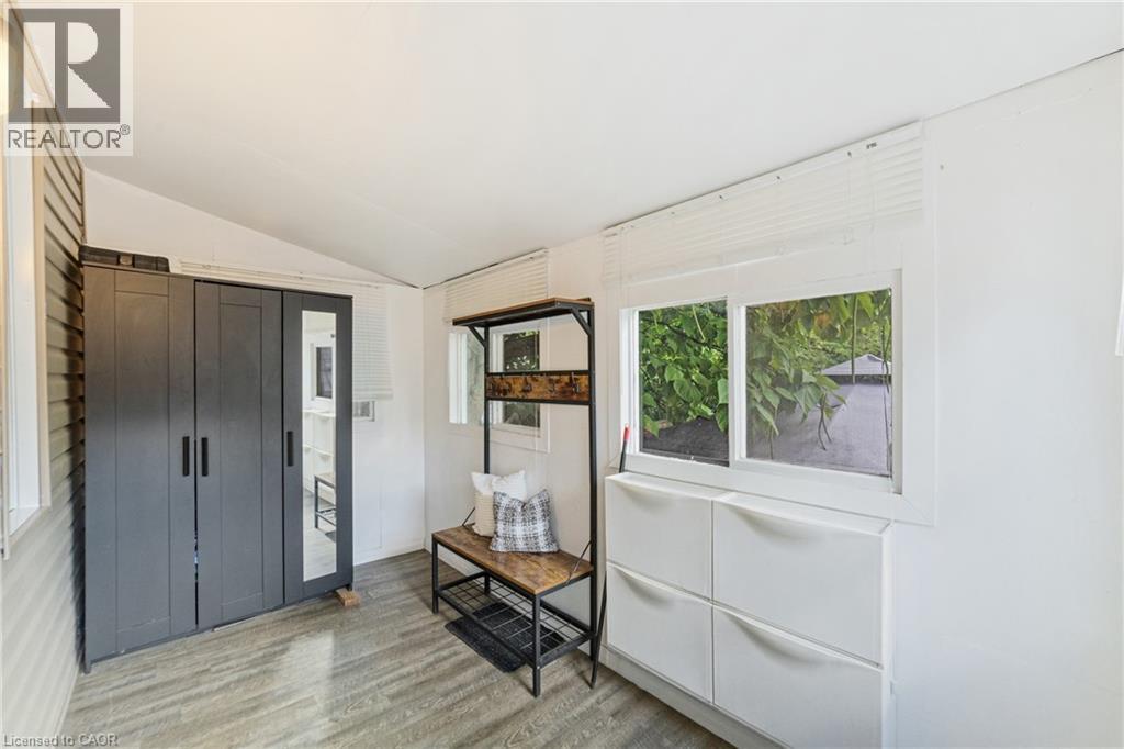 Photo 11 of 22 Houghton Avenue N, Hamilton ON