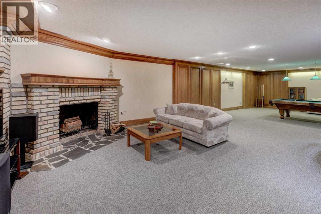 Photo 29 of 76 Edgeland Road Nw, Calgary AB