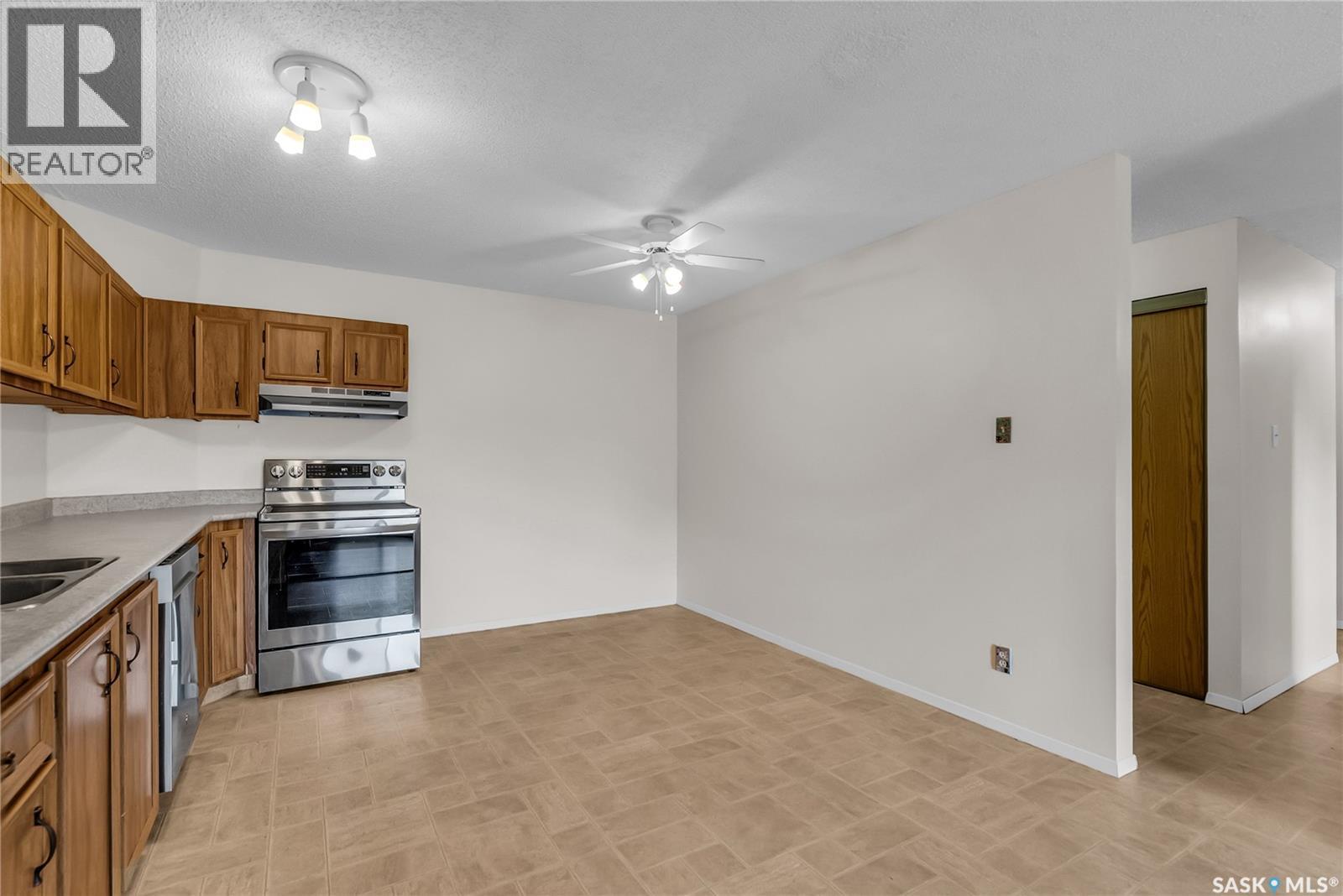 Photo 7 of 206 610 Hilliard Street W, Saskatoon SK