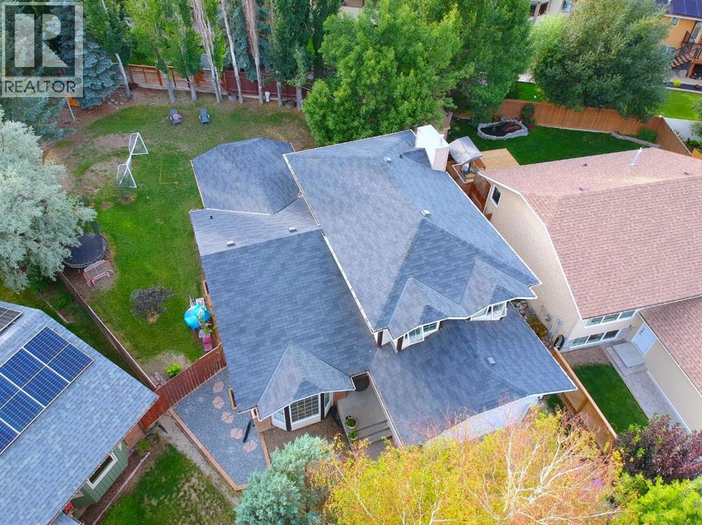 Photo 4 of 125 Sherwood Place W, Lethbridge AB
