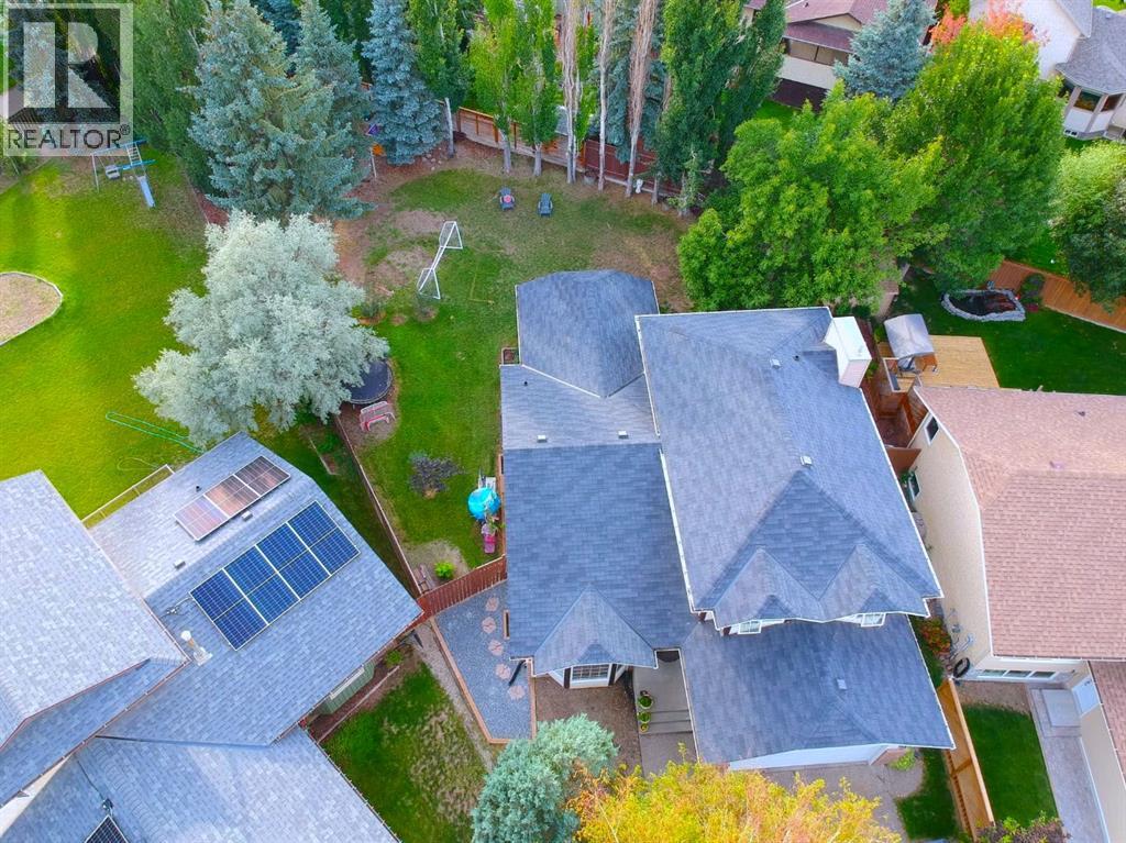 Photo 5 of 125 Sherwood Place W, Lethbridge AB