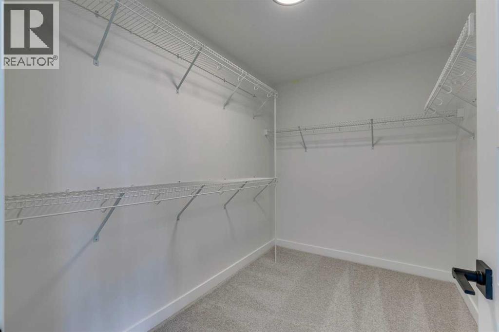 Photo 38 of 51 Versant Way Sw, Calgary AB