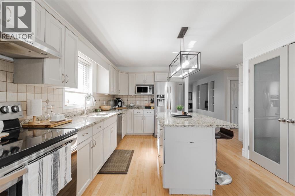 Photo 10 of 236 Crown Creek Lane, Fort Mcmurray AB
