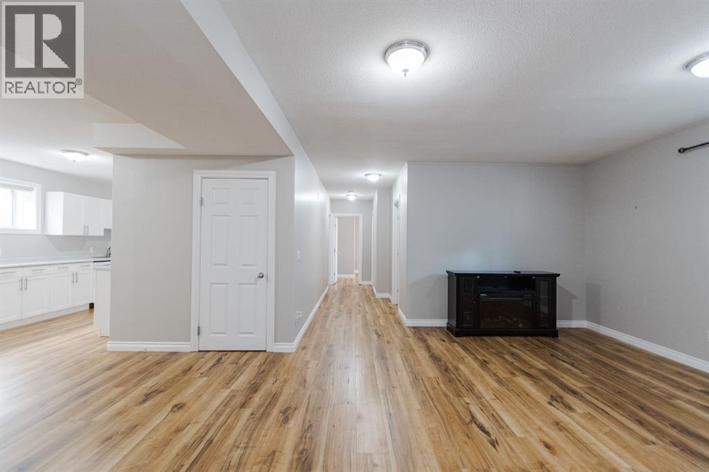 Photo 29 of 236 Crown Creek Lane, Fort Mcmurray AB
