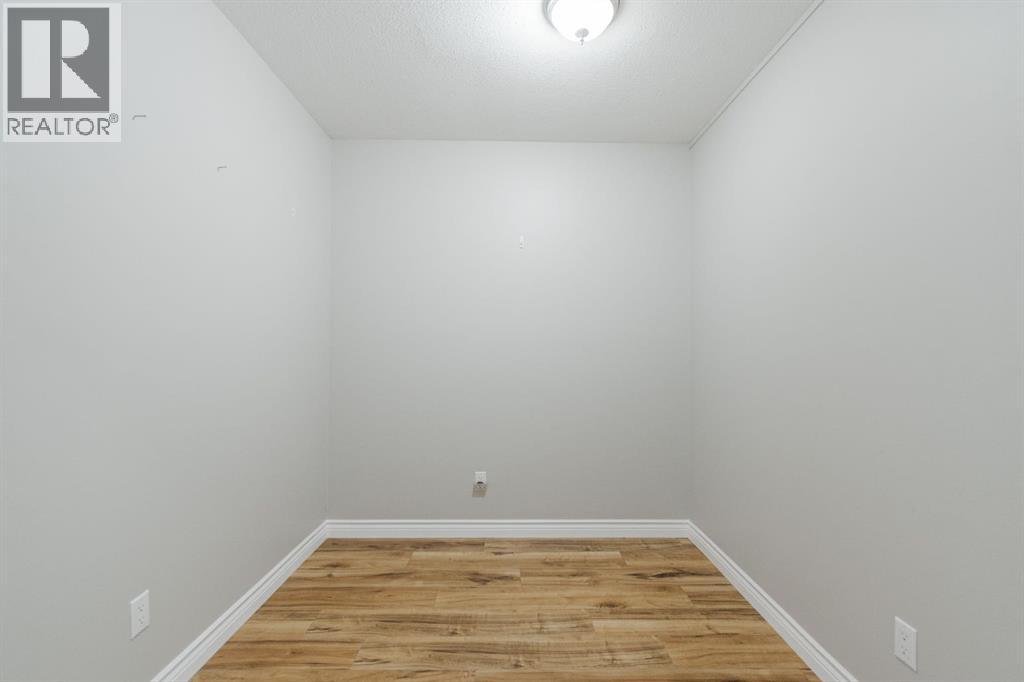 Photo 34 of 236 Crown Creek Lane, Fort Mcmurray AB