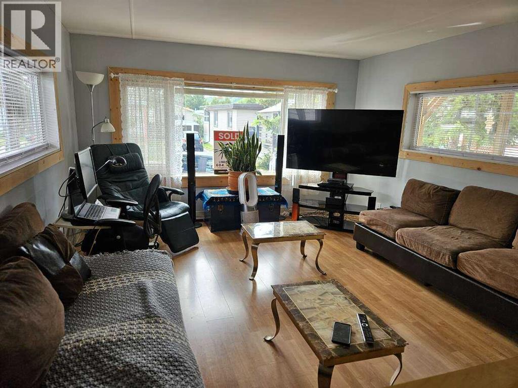 Photo 15 of 431 3223 83 Street Nw, Calgary AB