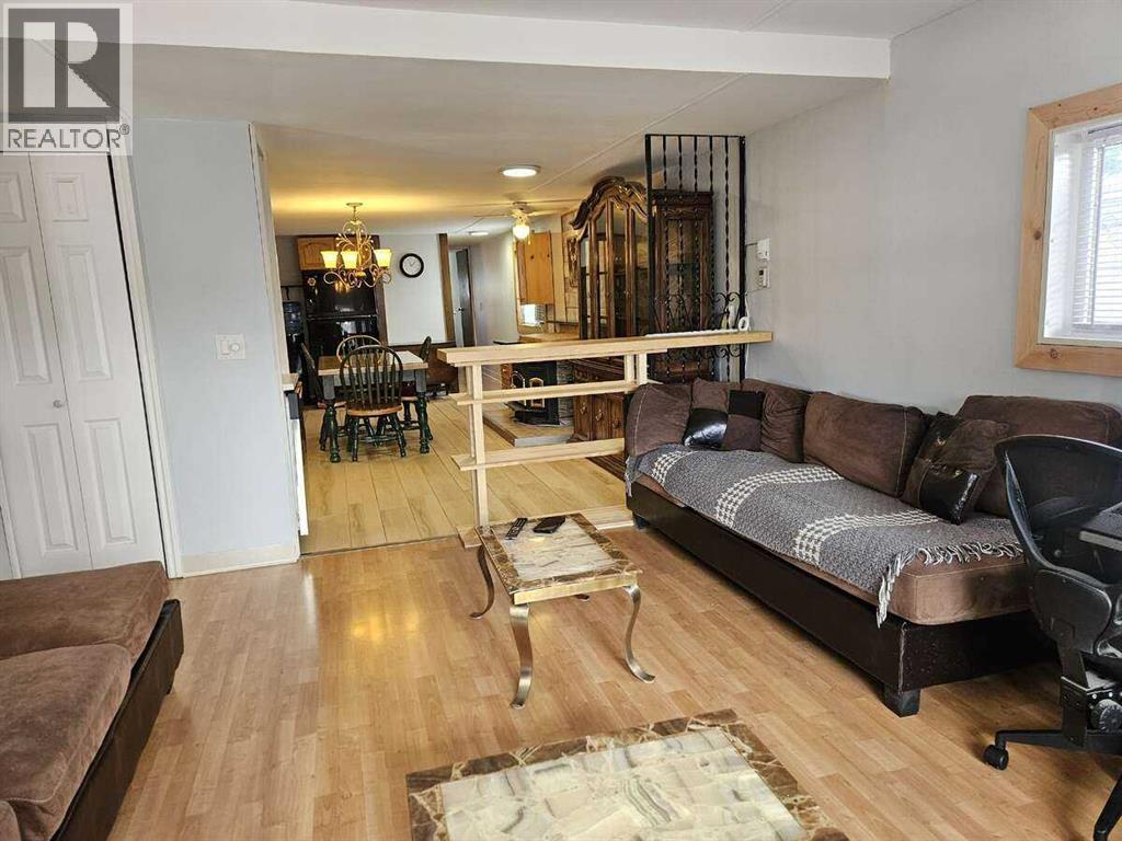 Photo 14 of 431 3223 83 Street Nw, Calgary AB