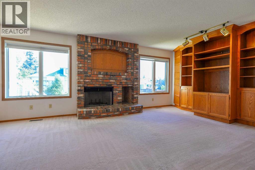 Photo 13 of 58 Edgebrook Close Nw, Calgary AB