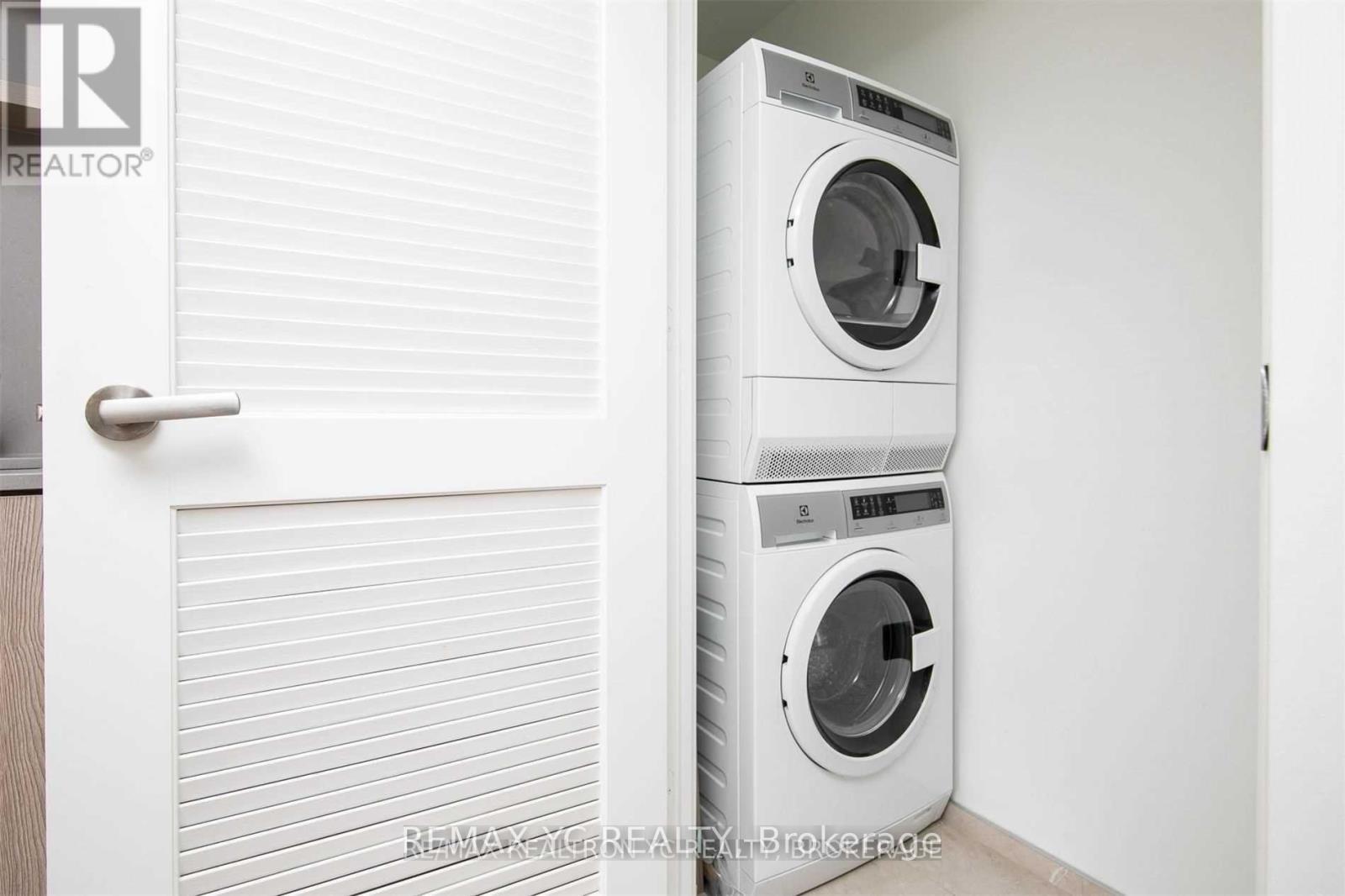Photo 16 of 924 12 Bonnycastle Street, Toronto ON