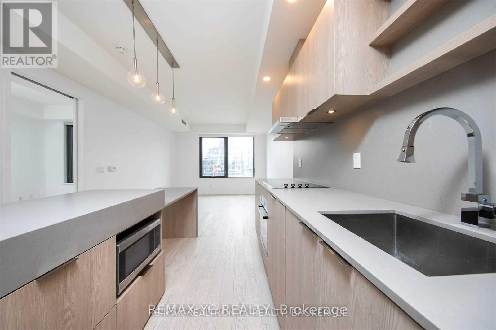 Photo 3 of 924 12 Bonnycastle Street, Toronto ON