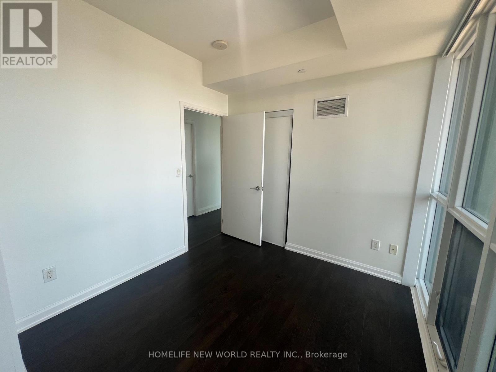 Photo 18 of 3007 9 Bogert Avenue, Toronto ON