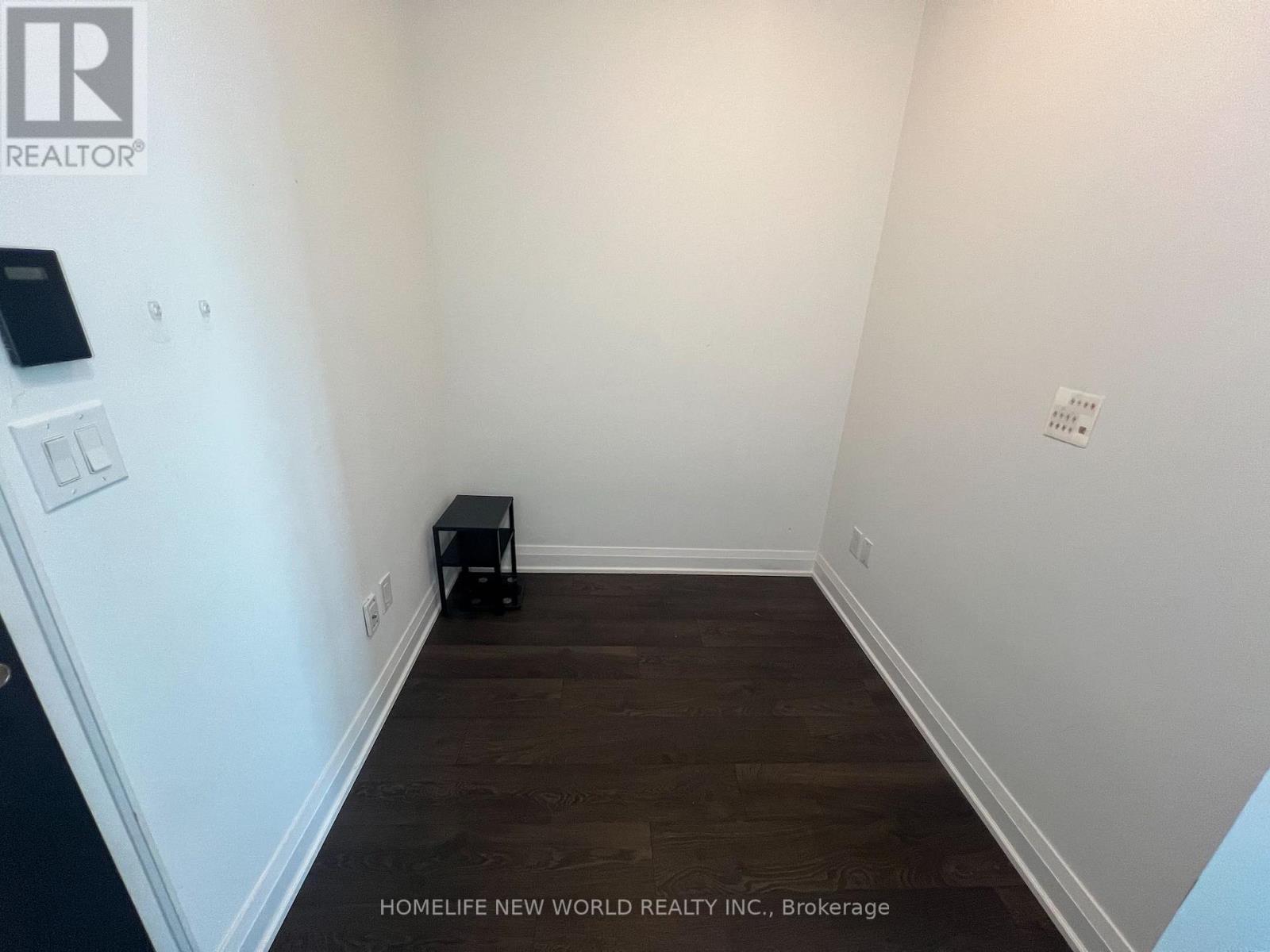 Photo 2 of 3007 9 Bogert Avenue, Toronto ON